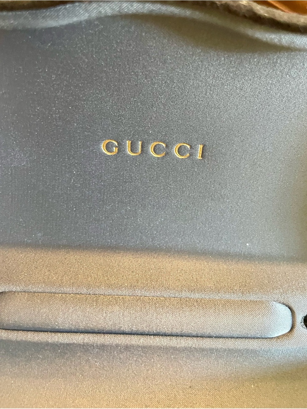 Gucci Black Eyewear Case with Gold Logo Interior - Picture 4 of 6